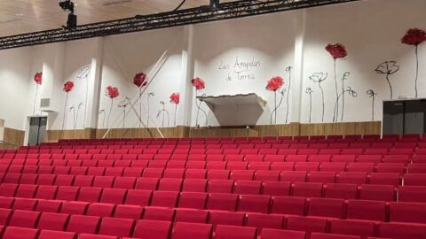 Torres de la Alameda estrena "Las Amapolas", su nuevo auditorio municipal