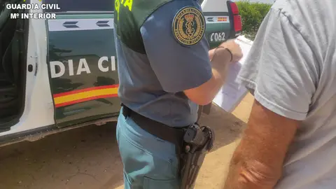 Rescatada en Polinyà una anciana que se había desorientado Rescatada en Polinyà una anciana que se había desorientado