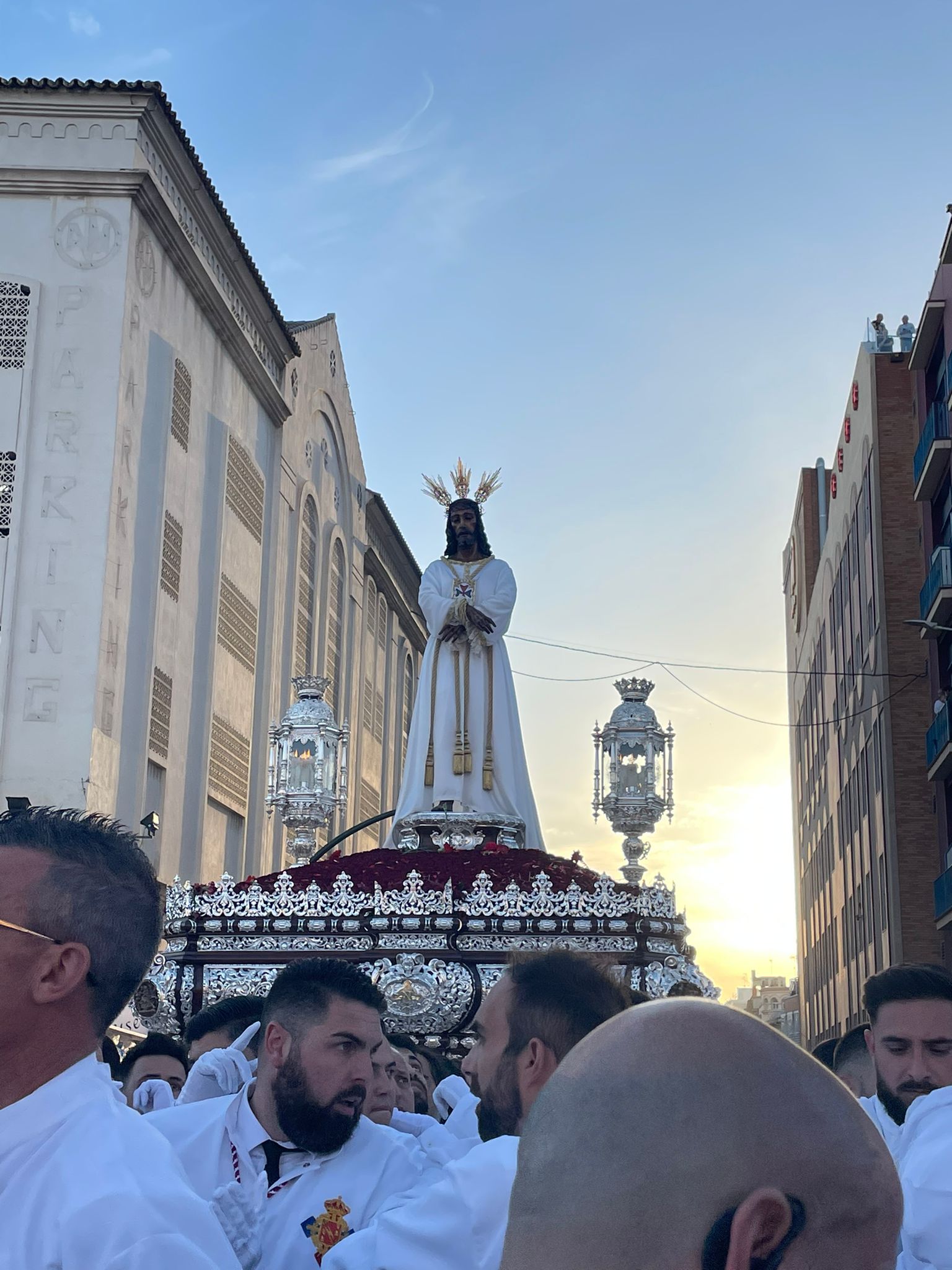Lunes Santo en Al Hombro Lunes Santo en Al Hombro