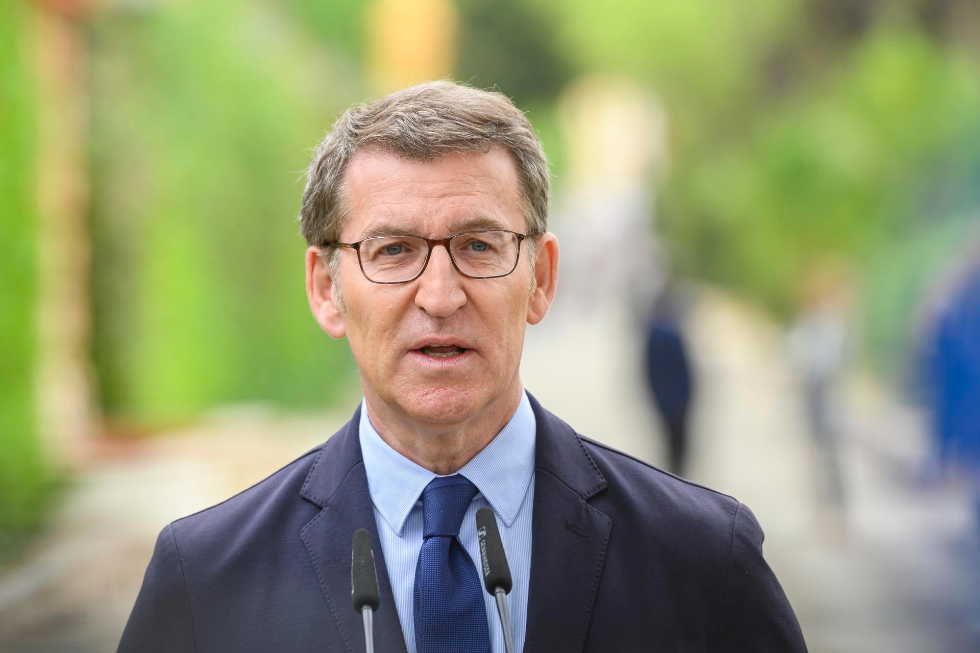 Feijóo: "Se necesita "mapa y cantimplora" para saber los partidos del Gobierno" Feijóo: "Se necesita "mapa y cantimplora" para saber los partidos del Gobierno"