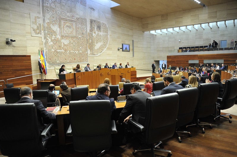 El DOE publica el Decreto por el que se convocan elecciones a la Asamblea de Extremadura para el 28M El DOE publica el Decreto por el que se convocan elecciones a la Asamblea de Extremadura para el 28M