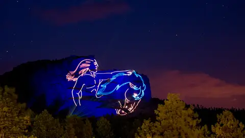 Foto noctura en Dakota del Sur con la cámara de SuperKarmen Un alto en el camino