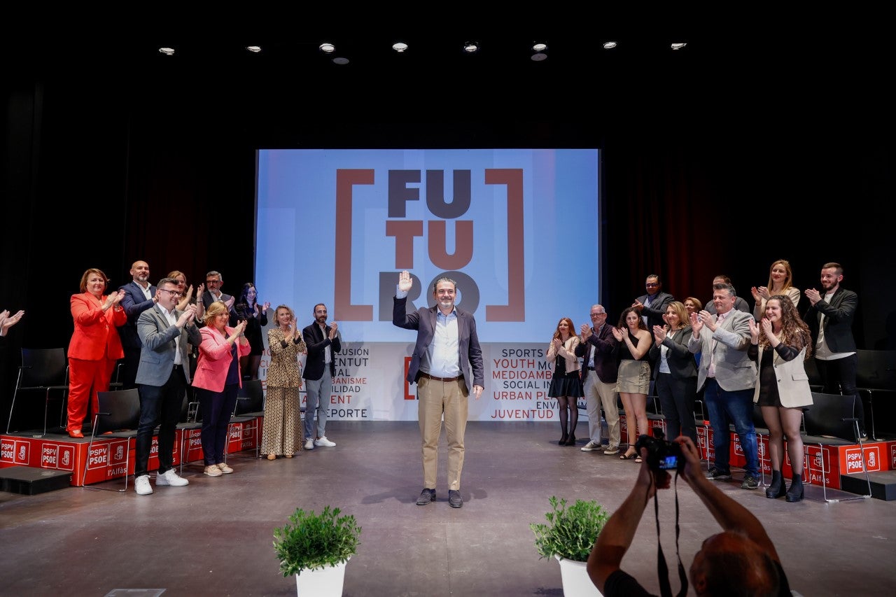 Entrevista a Vicente Arques, candidato del PSOE para revalidar la alcaldía de l'Alfàs del Pï Entrevista a Vicente Arques, candidato del PSOE para revalidar la alcaldía de l'Alfàs del Pï