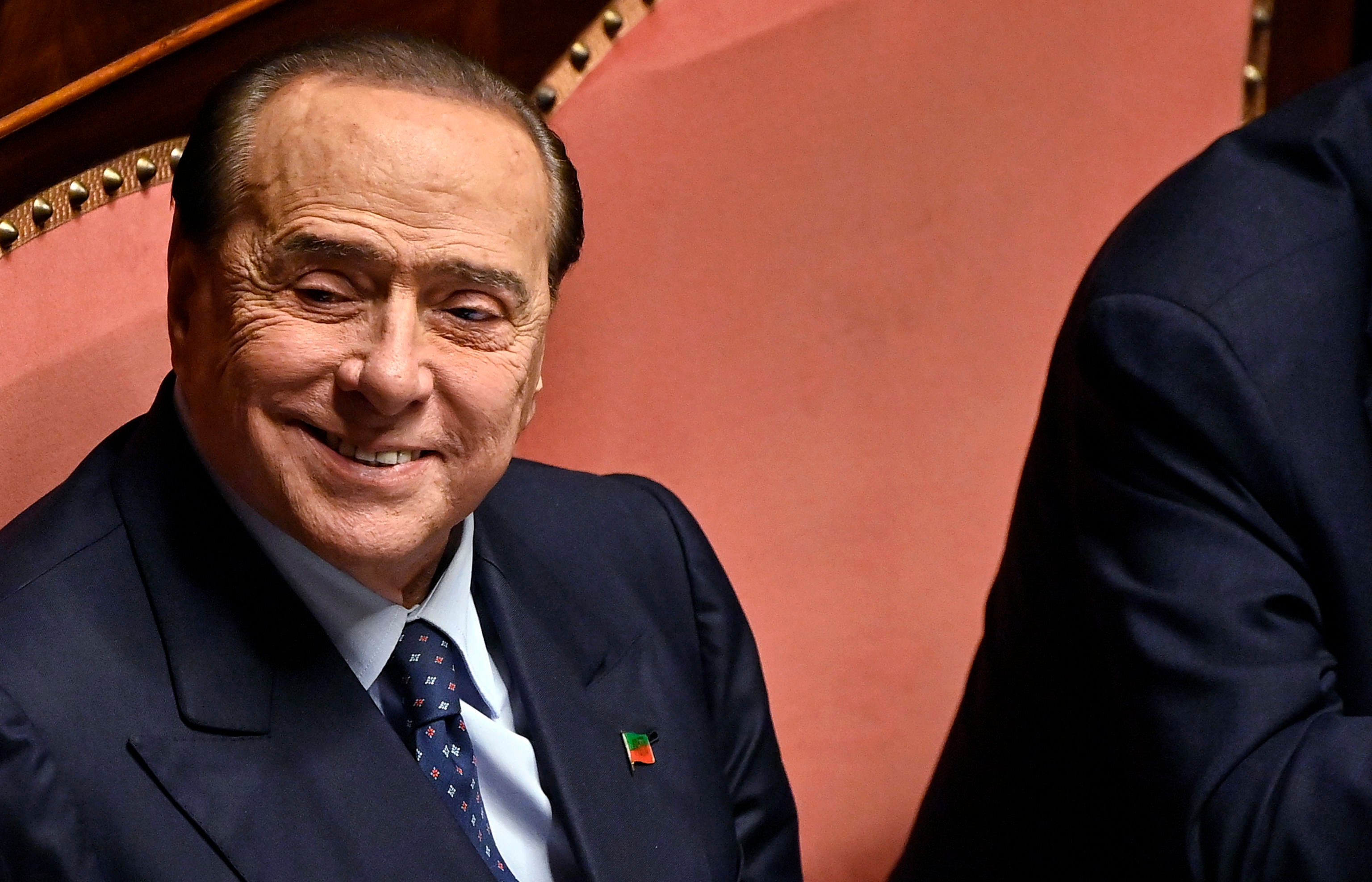 Silvio Berlusconi sufre leucemia y continúa ingresado en cuidados intensivos Silvio Berlusconi sufre leucemia y continúa ingresado en cuidados intensivos
