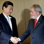 Imagen de archivo de Lula da Silva con el presidente chino Xi Jinping