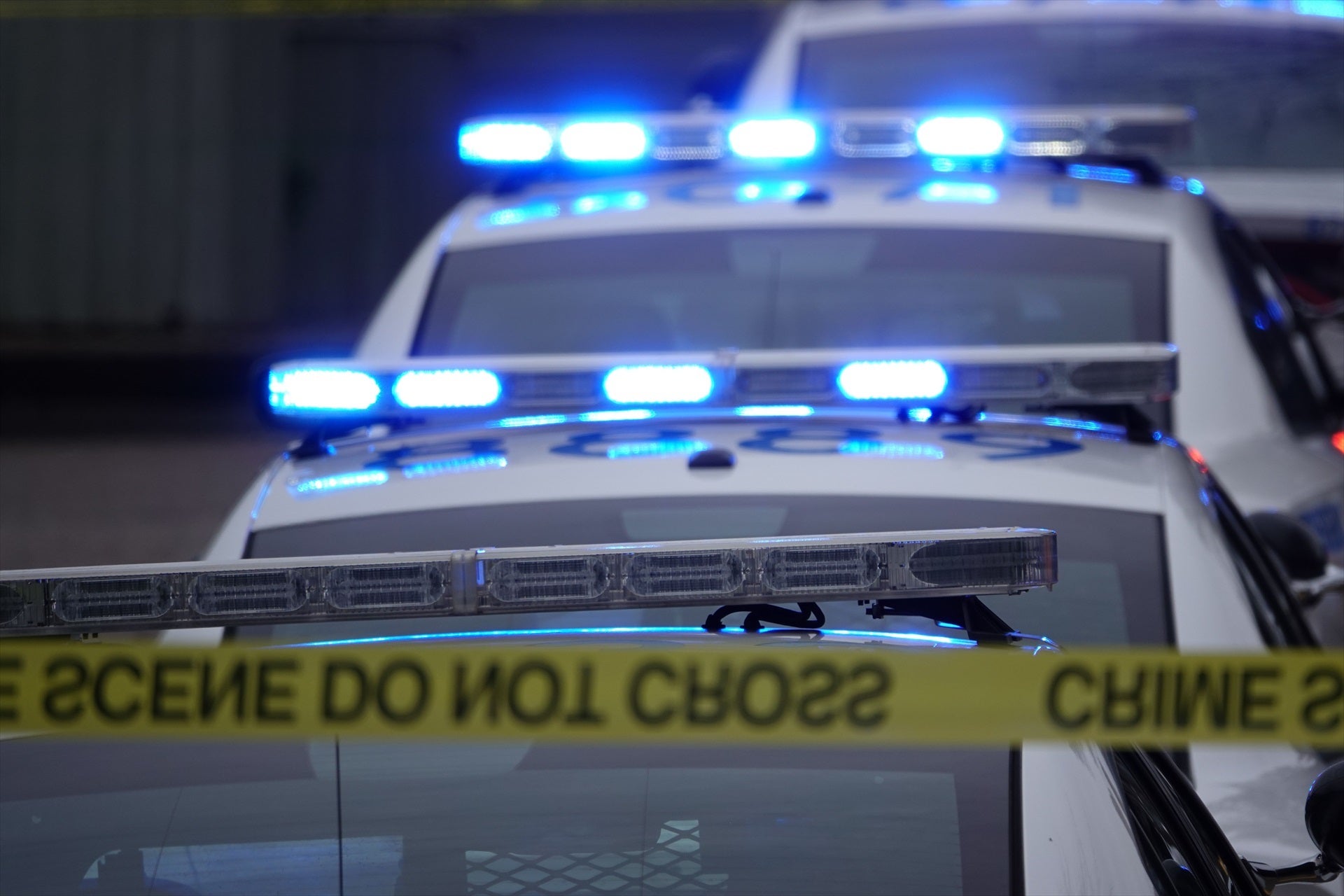 Al menos cinco muertos y seis heridos tras un tiroteo en un edificio de Louisville, en Estados Unidos Al menos cinco muertos y seis heridos tras un tiroteo en un edificio de Louisville, en Estados Unidos
