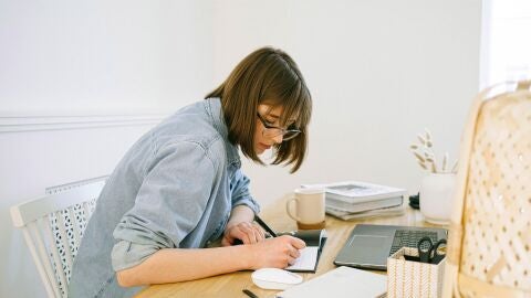 Qu&eacute; son los 'rendimientos de trabajo' en la declaraci&oacute;n de la Renta 2022