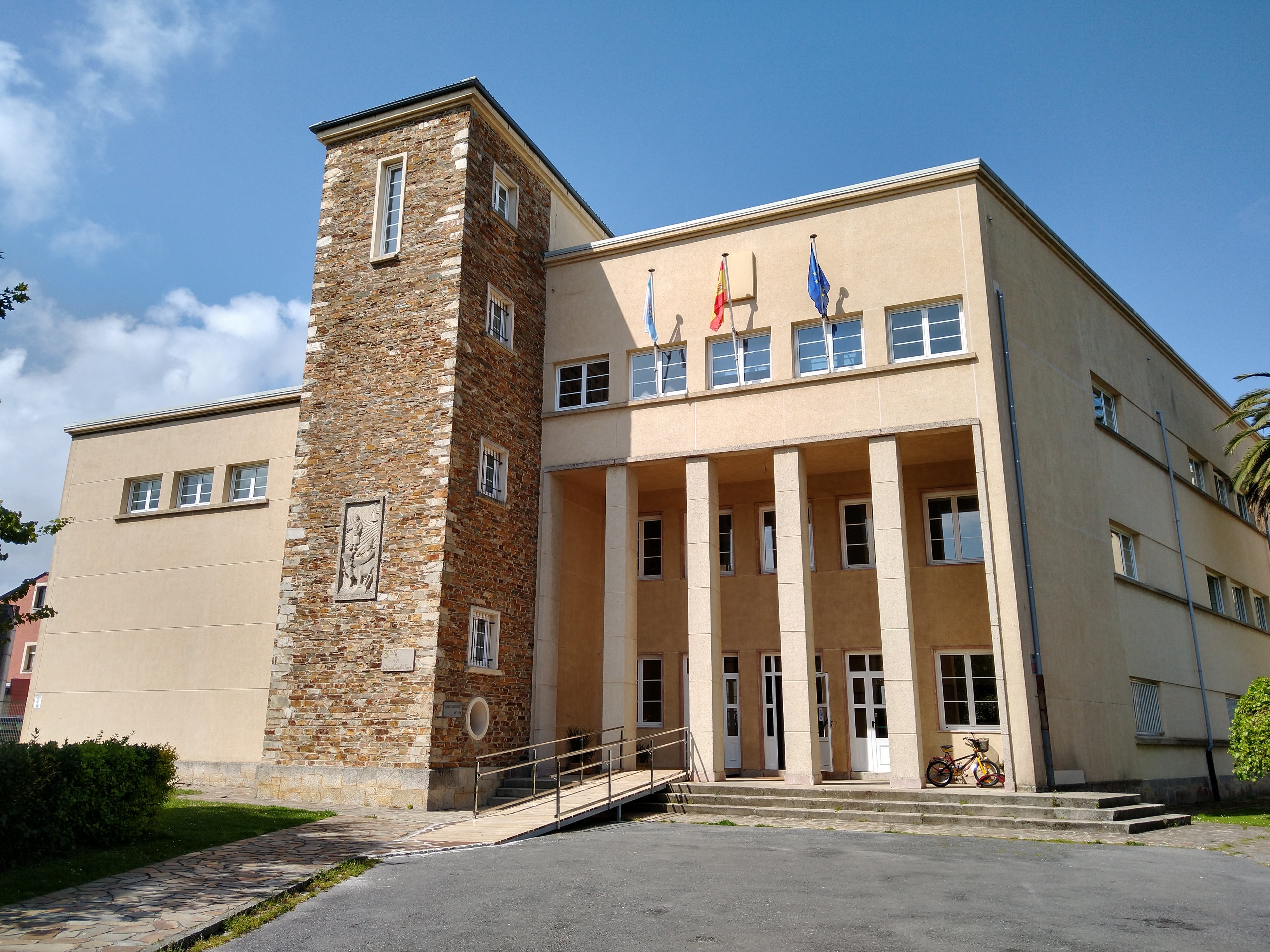 El regreso a las aulas más difícil en Ribadeo El regreso a las aulas más difícil en Ribadeo