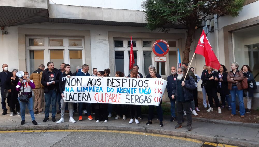 Huelga de limpieza en Abente y Lago