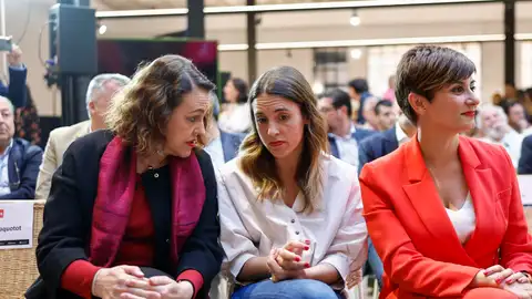 Irene Montero, Isabel Rodríguez y la presidenta del Consejo de Estado, Magdalena Valerio Irene Montero, Isabel Rodríguez y la presidenta del Consejo de Estado, Magdalena Valerio