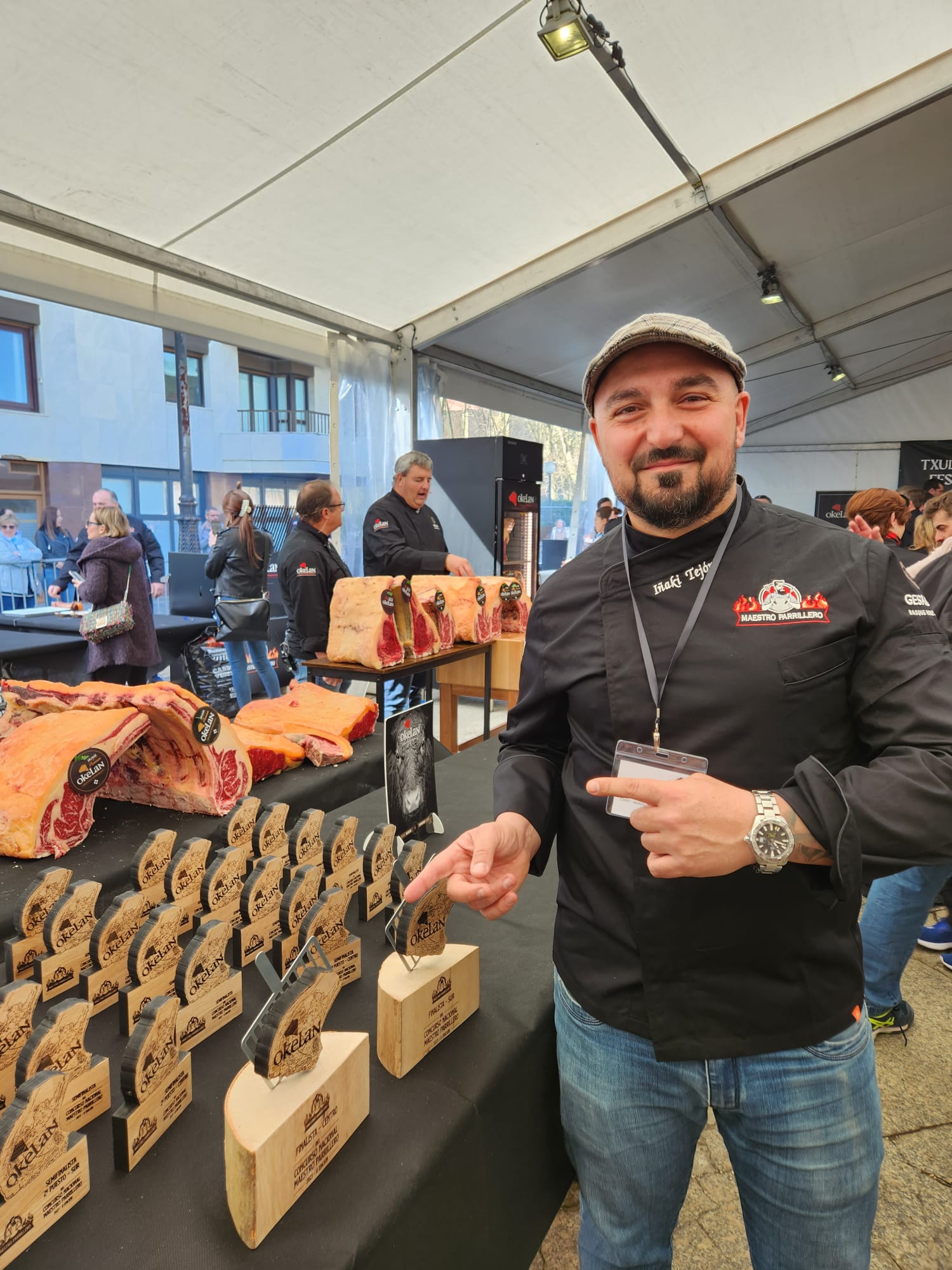 El chef Iñaki, juez de la II edición del concurso Maestreo Parrillero en la 'Txuleta Festa' en Zarautz El chef Iñaki, juez de la II edición del concurso Maestreo Parrillero en la 'Txuleta Festa' en Zarautz