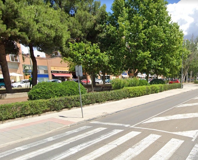 Los comerciantes, descontentos con la reurbanización de Martínez de Velasco Los comerciantes, descontentos con la reurbanización de Martínez de Velasco