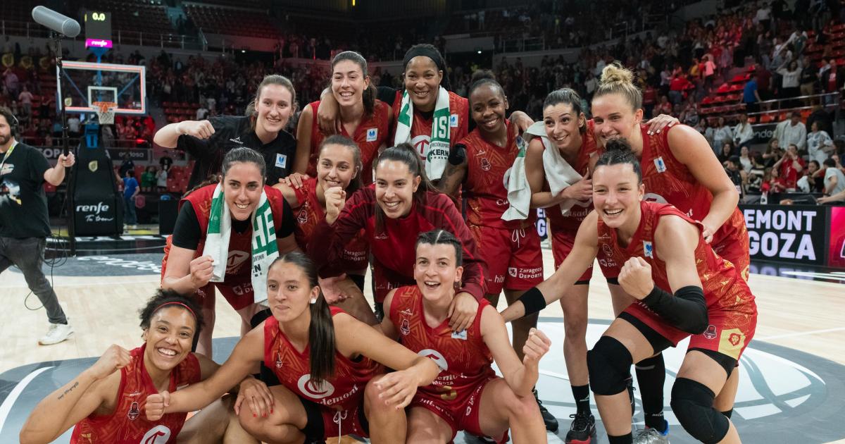 El Casademont femenino de Baloncesto, medalla al mérito deportivo El Casademont femenino de Baloncesto, medalla al mérito deportivo