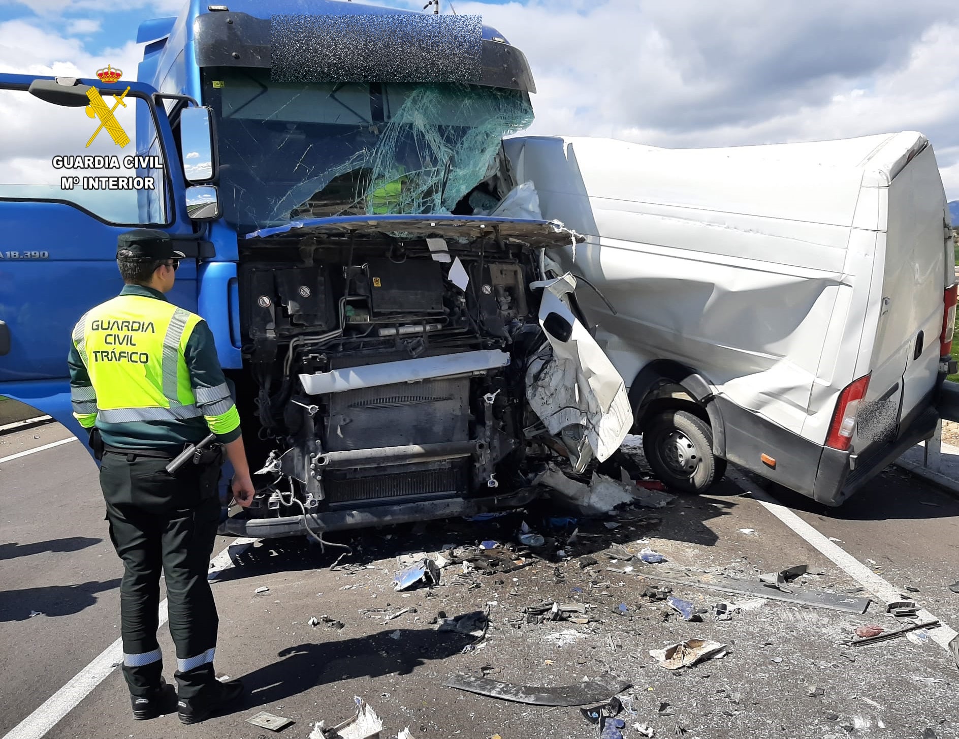 Muere un joven de 29 años en una colisión en la N-240 Muere un joven de 29 años en una colisión en la N-240