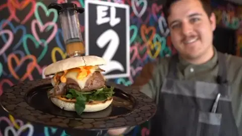 La vacuna 2.0 burger de Javier Almado La vacuna 2.0 burger de Javier Almado