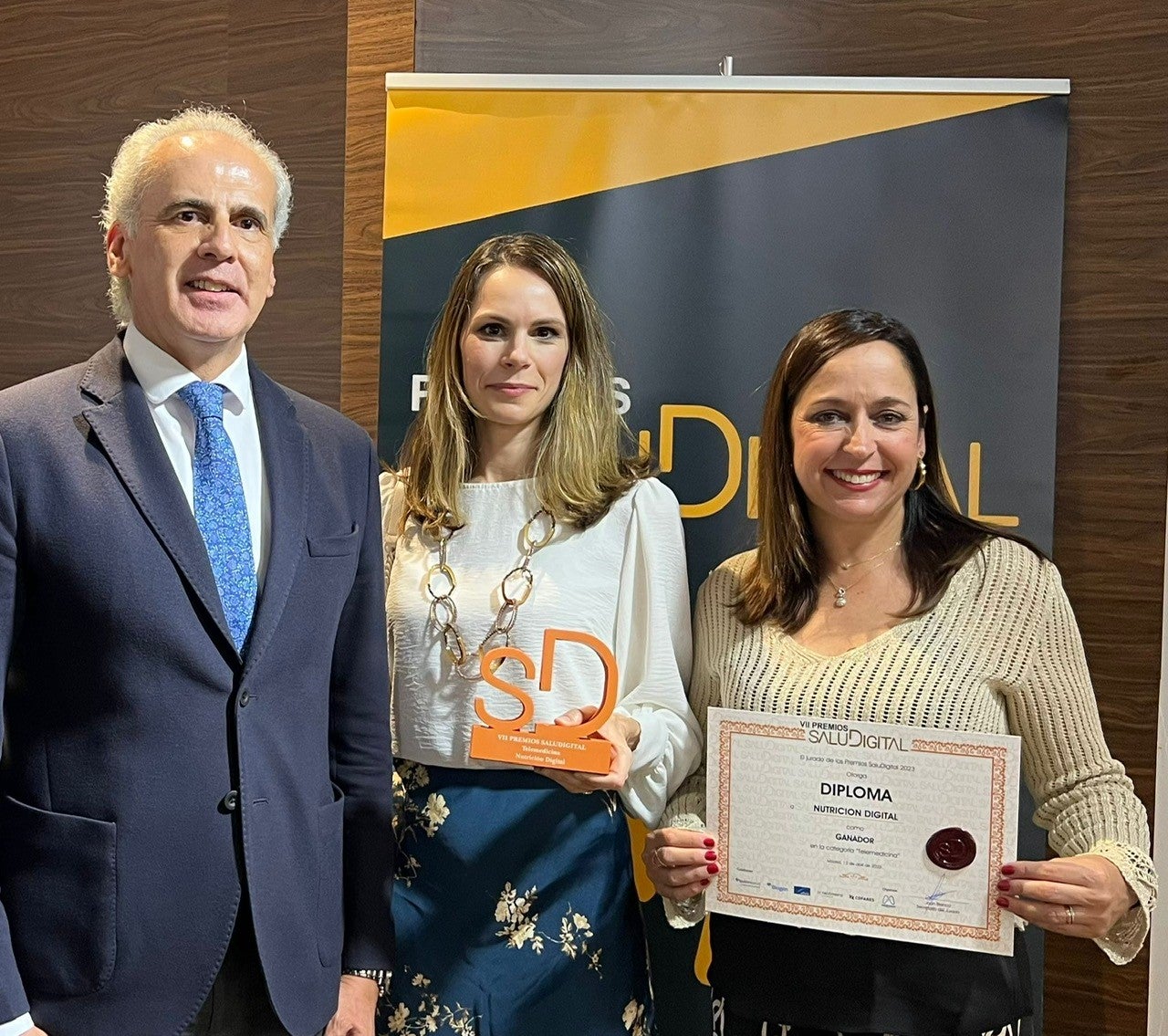 El programa de nutrición digital del Hospital del Vinalopó gana el premio al Mejor Proyecto de Telemedicina El programa de nutrición digital del Hospital del Vinalopó gana el premio al Mejor Proyecto de Telemedicina