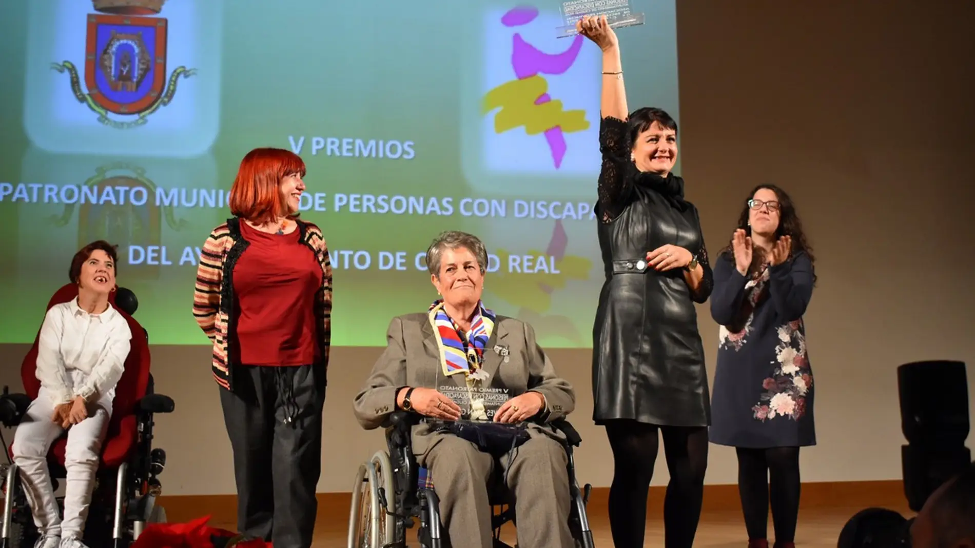Nieves Adán recogió el premio del Patronato Municipal de Personas con Discapacidad