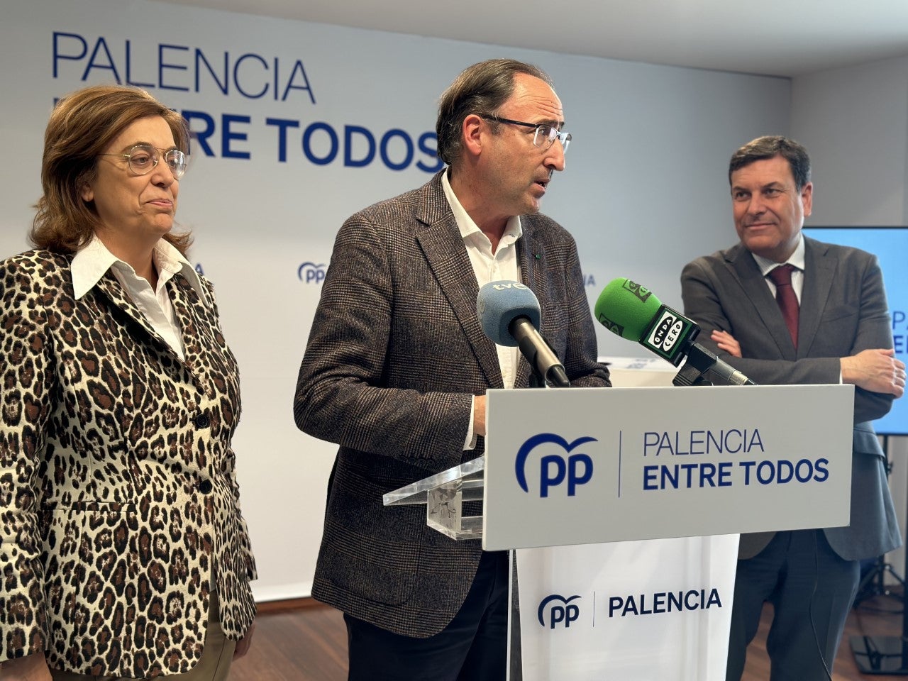 Polanco se compromete a dotar a Palencia de 200.000 metros cuadrados de suelo industrial durante la próxima legislatura Polanco se compromete a dotar a Palencia de 200.000 metros cuadrados de suelo industrial durante la próxima legislatura