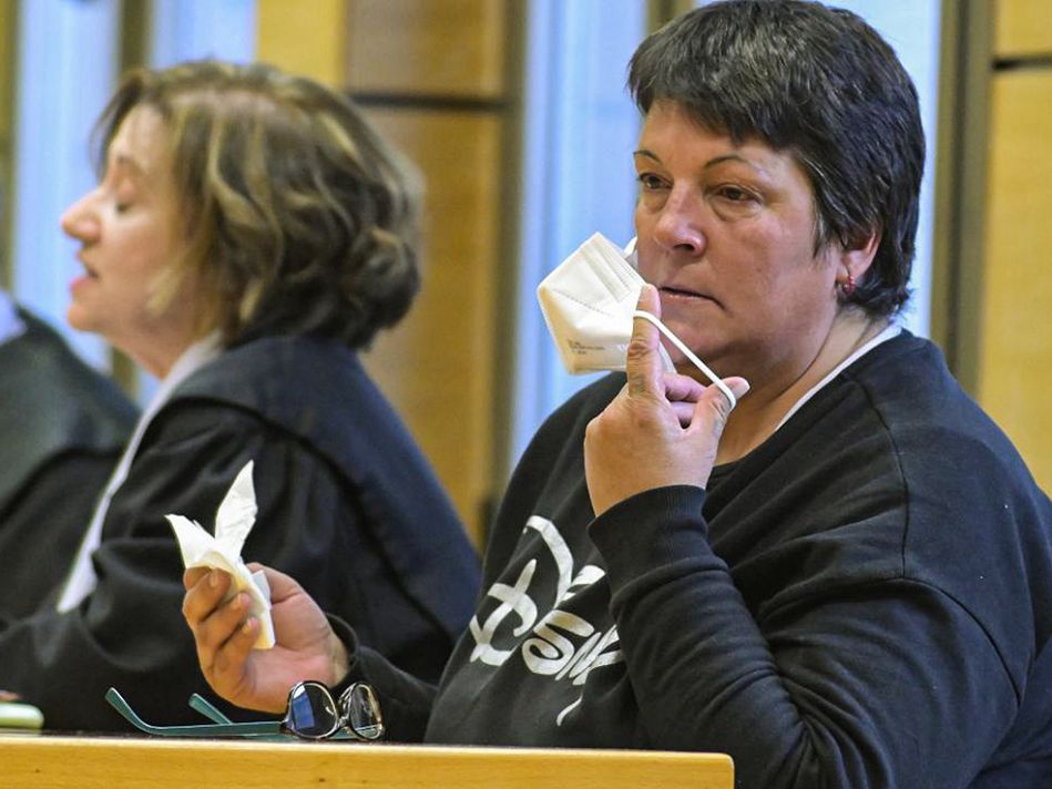 Acusada de matar a un amigo con discapacidad en Alcázar niega los hechos, pero admite haberle robado la televisión Acusada de matar a un amigo con discapacidad en Alcázar niega los hechos, pero admite haberle robado la televisión