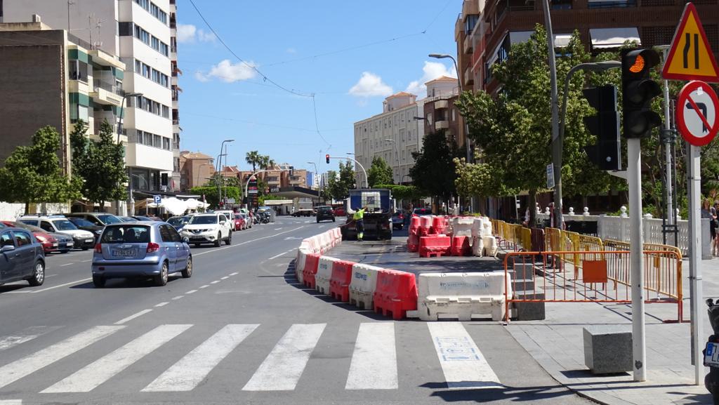 Se inician las obras de la Rotonda de la Avenida del País Valencià en la Vila Se inician las obras de la Rotonda de la Avenida del País Valencià en la Vila