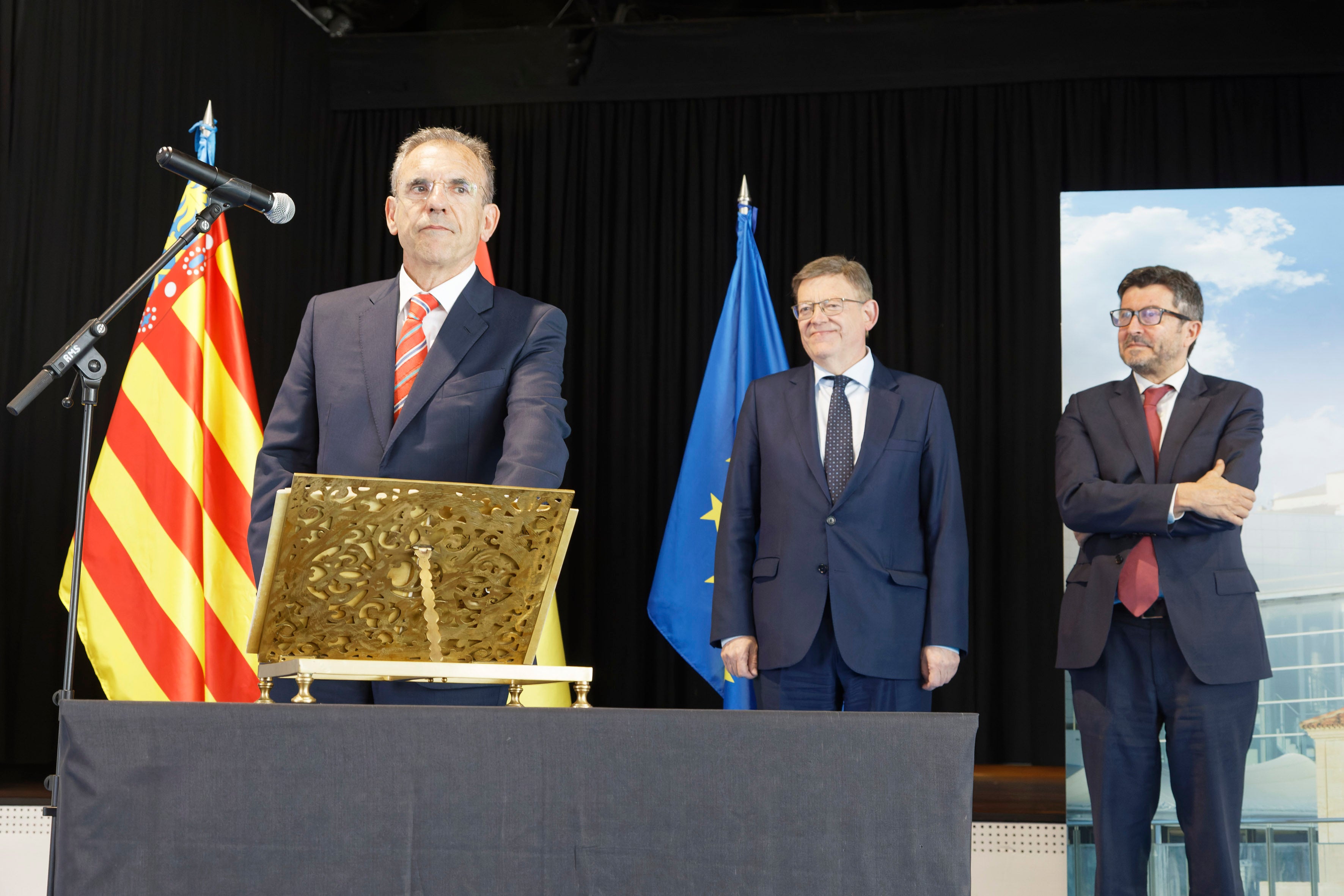 Enrique Vidal apuesta por crecer en el apartado económico, medioambiental y social de Port Castelló Enrique Vidal apuesta por crecer en el apartado económico, medioambiental y social de Port Castelló