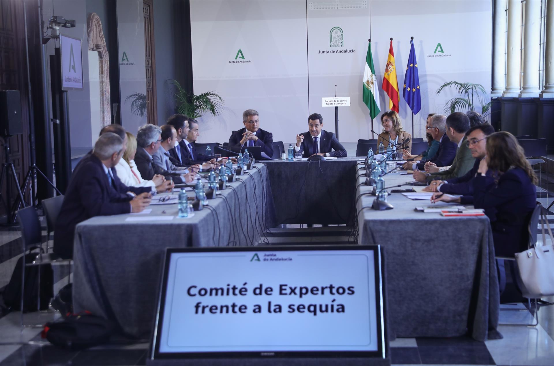 Andalucía aprobará el día 25 el tercer decreto de sequía con más de 40 millones en ayudas al sector agroalimentario Andalucía aprobará el día 25 el tercer decreto de sequía con más de 40 millones en ayudas al sector agroalimentario
