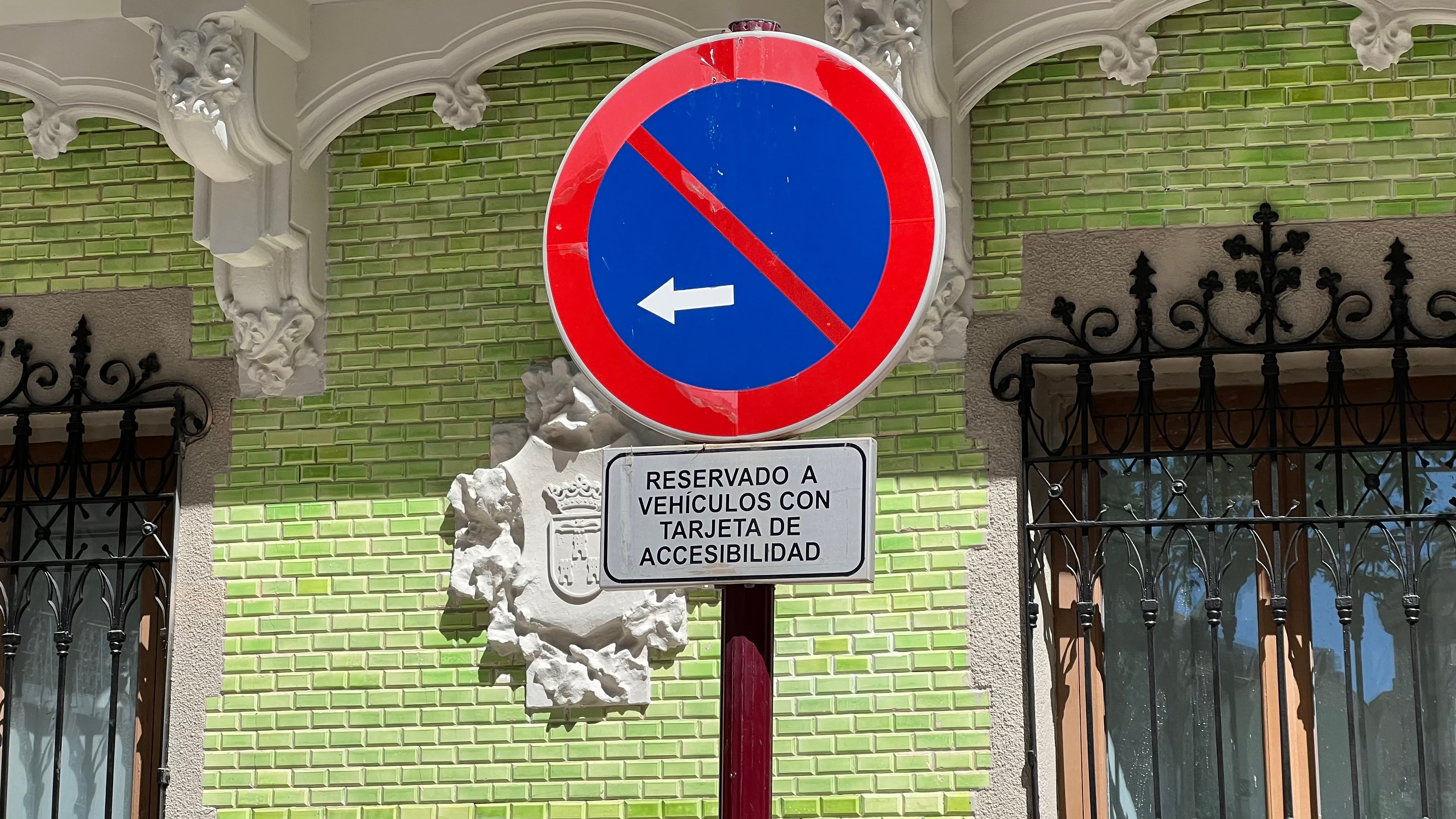 Se crearán en la capital nuevas plazas de aparcamiento para vehículos de personas con movilidad reducida Se crearán en la capital nuevas plazas de aparcamiento para vehículos de personas con movilidad reducida