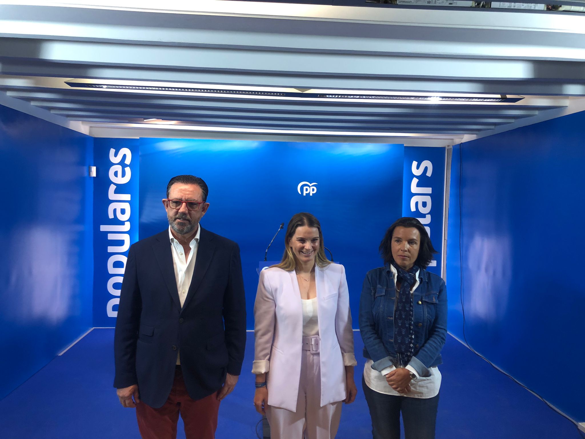 Marga Prohens presenta los perfiles independientes que integrarán la lista electoral del PP en Baleares Marga Prohens presenta los perfiles independientes que integrarán la lista electoral del PP en Baleares