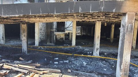 As&iacute; ha quedado el edificio en obras afectado por un incendio en Gij&oacute;n