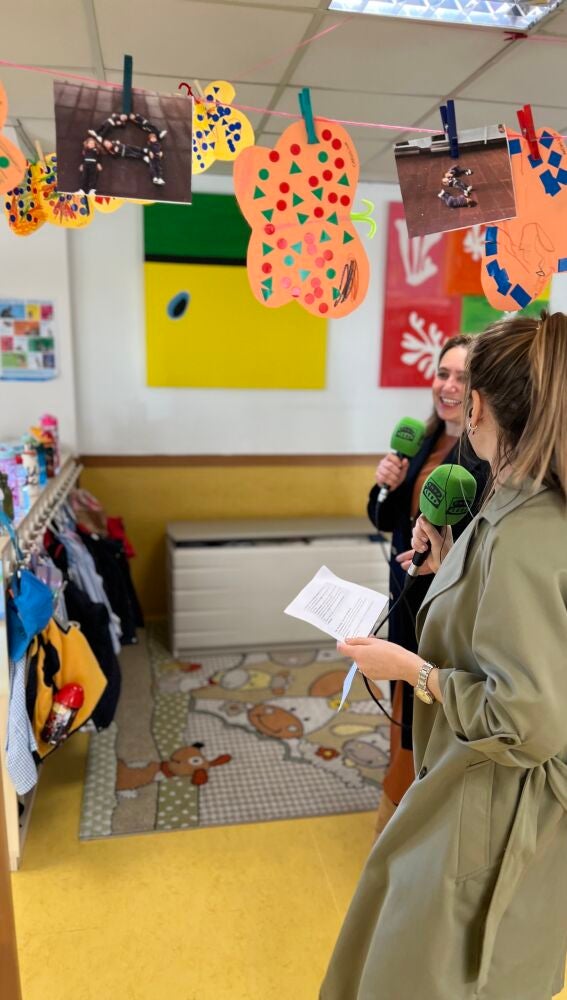  La coordinadora de infantil y primaria, Ana Iglesias con Susana Pedreira