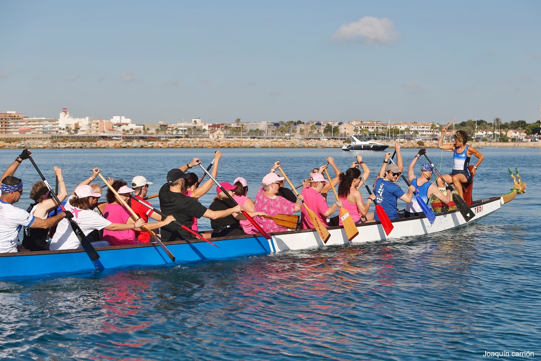 El RCNT y QuirónSalud Torrevieja sellan su colaboración para el proyecto ‘Deporte y Salud en el Mar’ El RCNT y QuirónSalud Torrevieja sellan su colaboración para el proyecto ‘Deporte y Salud en el Mar’