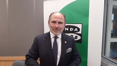 Ignacio Villaverde, rector de la Universidad de Oviedo