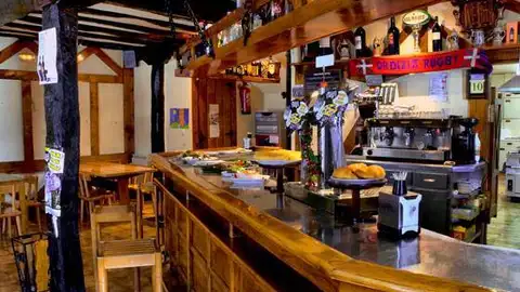 Bar Bar