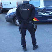Imagen de archivo de un agente de la Policía Nacional Imagen de archivo de un agente de la Policía Nacional