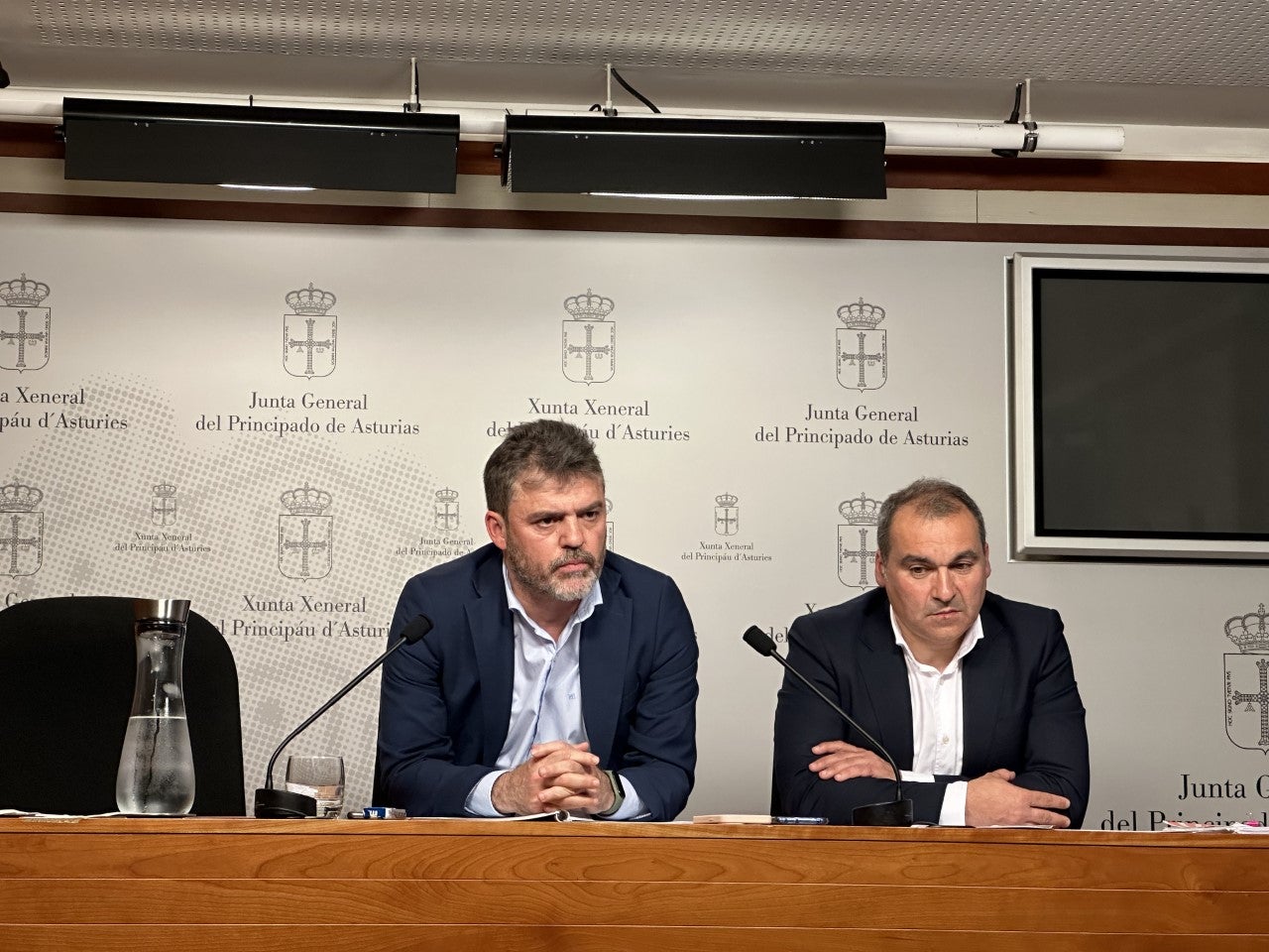 Ciudadanos pide a Sergio García y Manuel Cifuentes que entreguen el acta y abandonen el grupo parlamentario Ciudadanos pide a Sergio García y Manuel Cifuentes que entreguen el acta y abandonen el grupo parlamentario