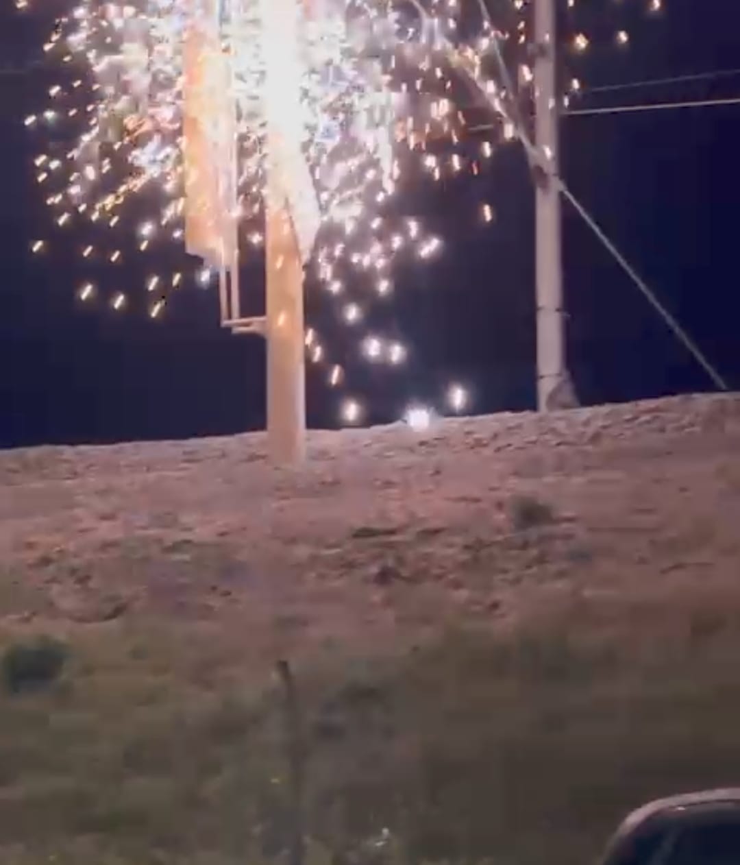 El joven que sufrió una descarga eléctrica en Ciudad Real tiene quemaduras en un 40% de su cuerpo El joven que sufrió una descarga eléctrica en Ciudad Real tiene quemaduras en un 40% de su cuerpo