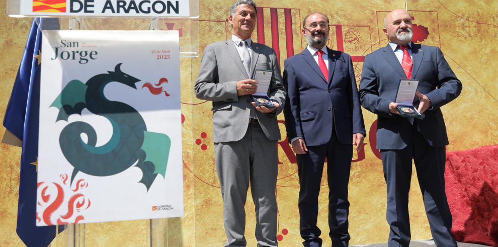 La Alianza Agroalimentaria y el CH Jaca reciben las medallas por sus méritos La Alianza Agroalimentaria y el CH Jaca reciben las medallas por sus méritos