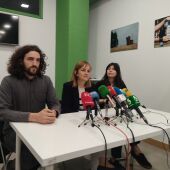 La candidata electoral se encierra en la sede del partido en Gijón