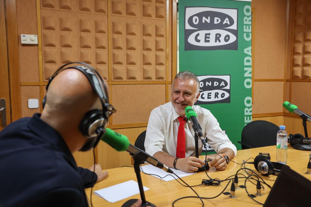 Ángel Víctor Torres: "Llega el momento de realizar un estudio de la riqueza en Canarias para garantizar y exigir una mayor redistribución" Ángel Víctor Torres: "Llega el momento de realizar un estudio de la riqueza en Canarias para garantizar y exigir una mayor redistribución"