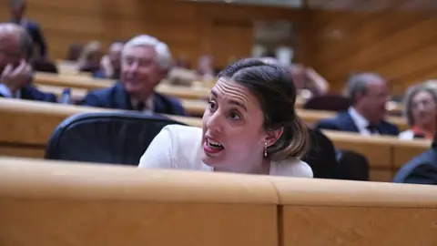 La ministra de Igualdad, Irene Montero, durante un pleno del Senado. La ministra de Igualdad, Irene Montero, durante un pleno del Senado.