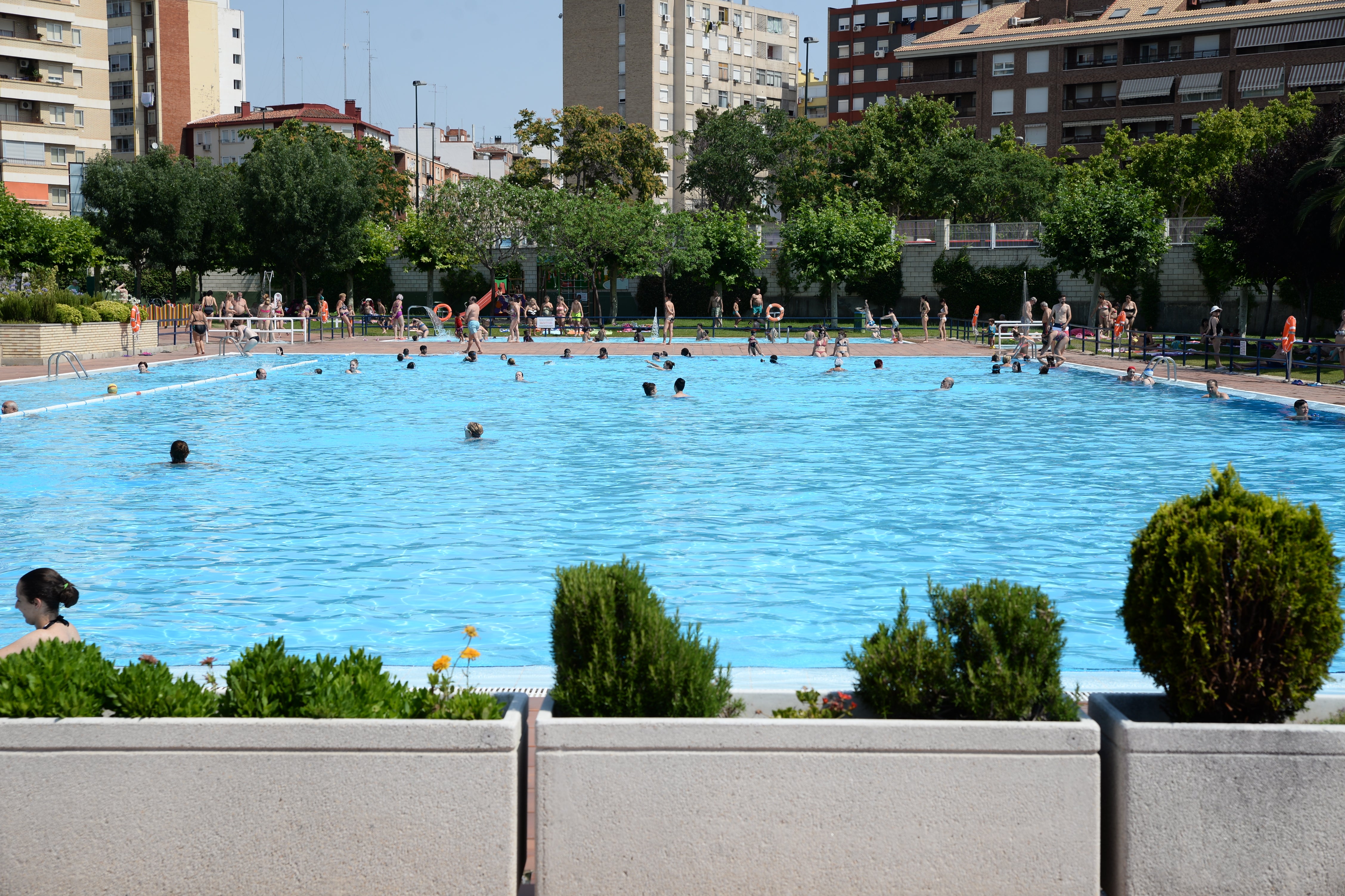 Las 22 piscinas municipales de Zaragoza abrirán el 10 de junio Las 22 piscinas municipales de Zaragoza abrirán el 10 de junio