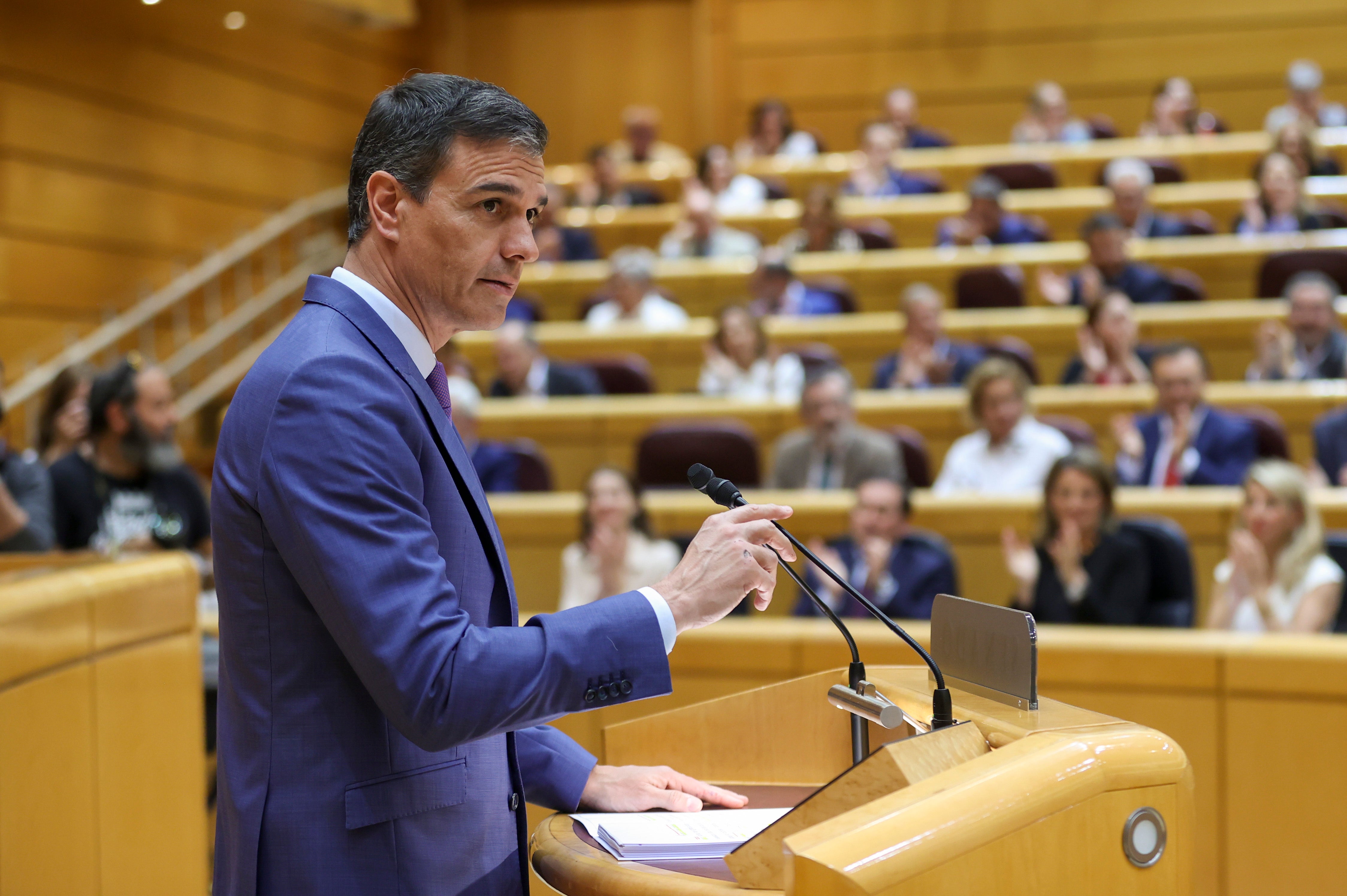 Sánchez anuncia la construcción 20.000 nuevas viviendas públicas en terreno del Ministerio de Defensa Sánchez anuncia la construcción 20.000 nuevas viviendas públicas en terreno del Ministerio de Defensa