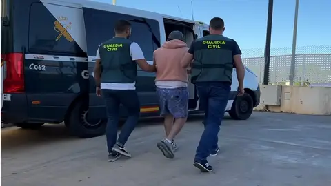 Detenido por robar en los coches aparcados en playas de Sant Josep Detenido por robar en los coches aparcados en playas de Sant Josep