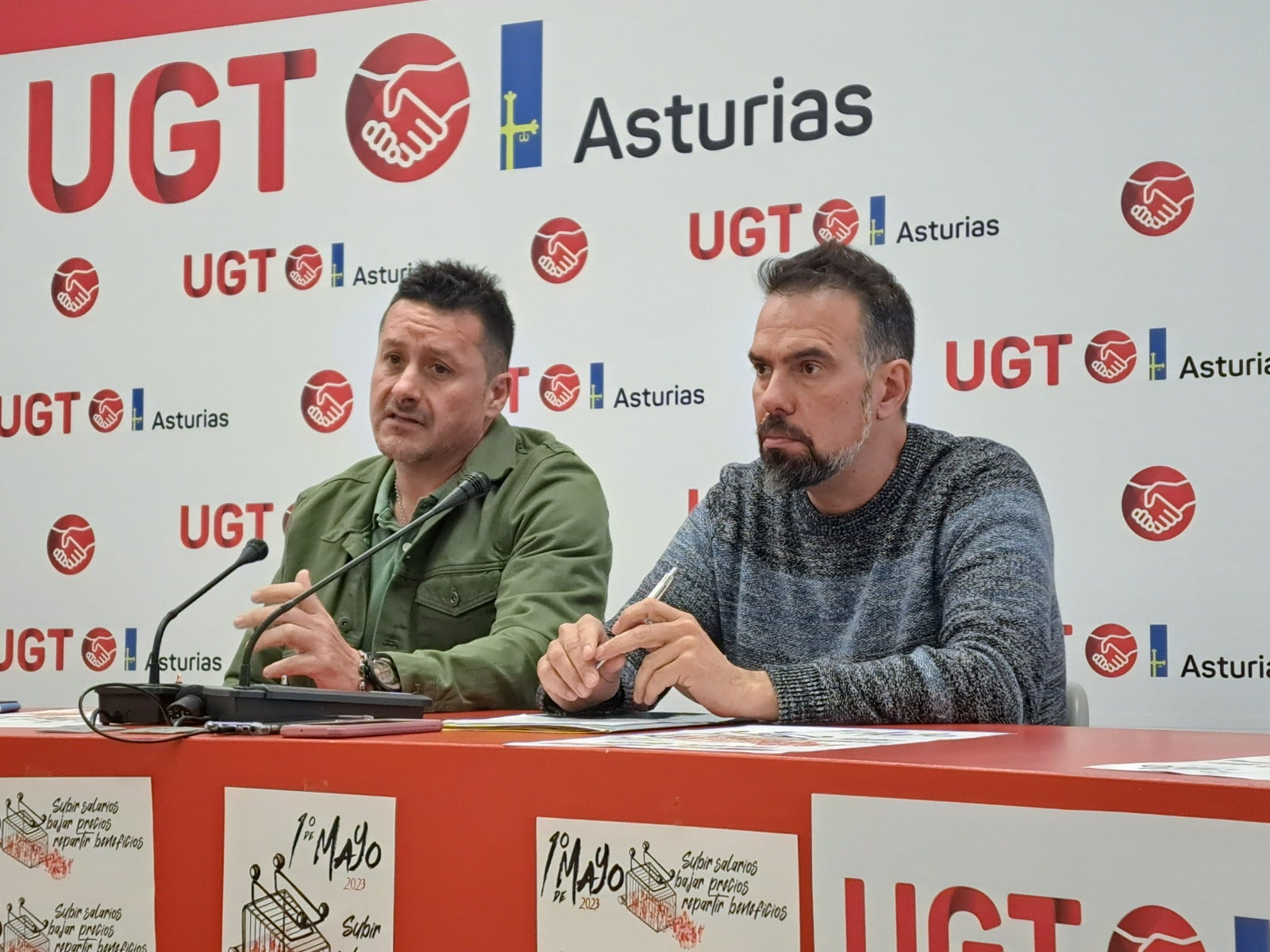 Lanero (UGT) y Zapico (CCOO) exigen la subida de salarios Lanero (UGT) y Zapico (CCOO) exigen la subida de salarios