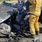 Fallecen dos personas al chocar un automóvil y una furgoneta en Pilar de la Horadada Fallecen dos personas al chocar un automóvil y una furgoneta en Pilar de la Horadada