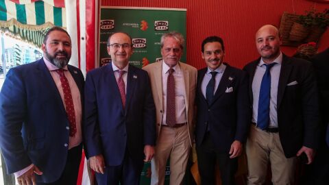 M&aacute;s de uno Sevilla deportes