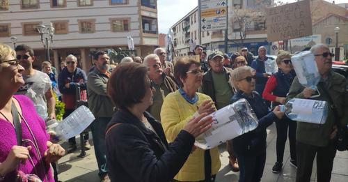 Vecinos de la Cobatilla y las Cantorreras de Miguelturra convocan otra concentración contra el Ayuntamiento Vecinos de la Cobatilla y las Cantorreras de Miguelturra convocan otra concentración contra el Ayuntamiento