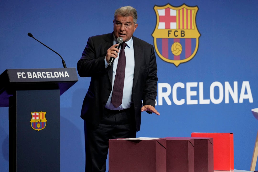 Laporta: "Menos mal que el Girona hizo su trabajo" Laporta: "Menos mal que el Girona hizo su trabajo"