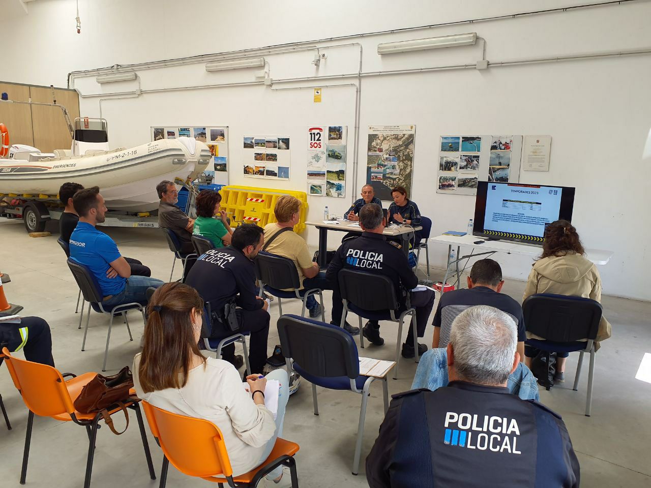 Emergencias refuerza la coordinación con socorristas para intervenciones en las playas Emergencias refuerza la coordinación con socorristas para intervenciones en las playas