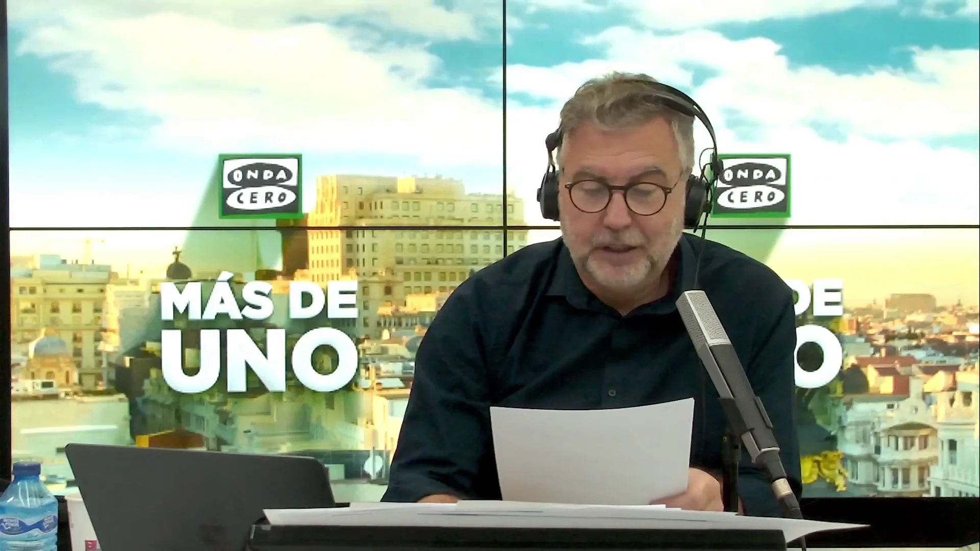 Vídeo | Monólogo de Alsina: "El primer presidente en pisar la Luna" Vídeo | Monólogo de Alsina: "El primer presidente en pisar la Luna"